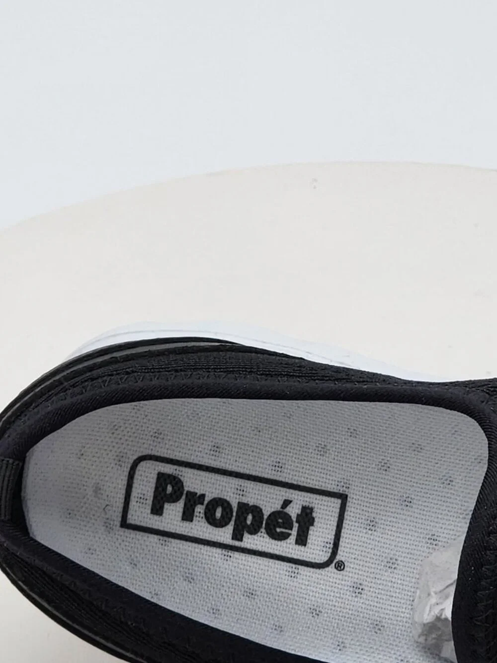 Propet Travel Active Women's Black Mesh Slip-On Walking Shoes Size 6